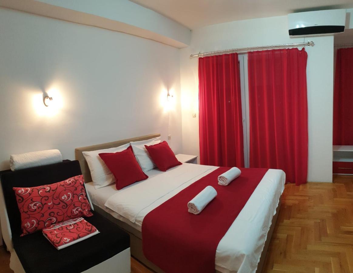 Front Beach Exclusive Apartments Struga Exterior foto