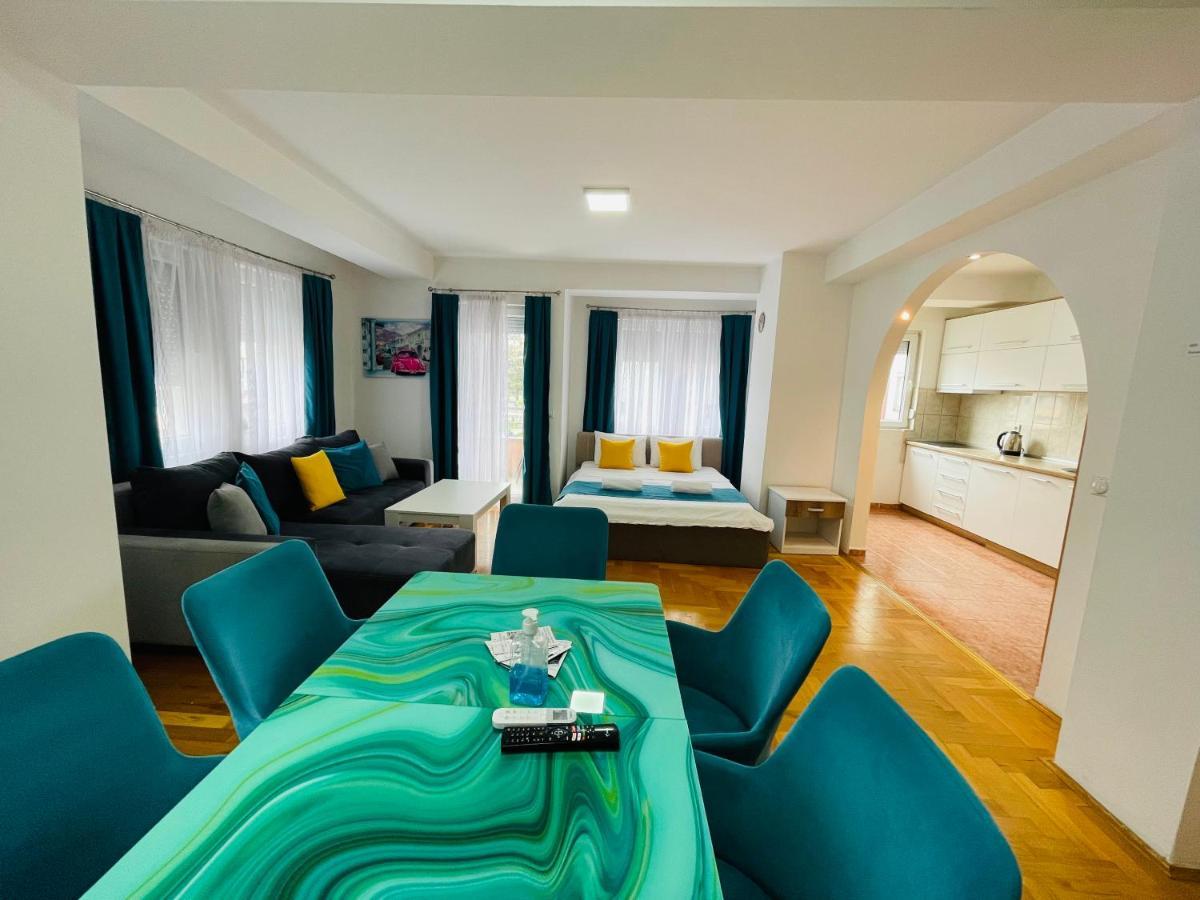 Front Beach Exclusive Apartments Struga Exterior foto
